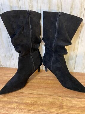 Wild Diva Black Pointed Toe Mid-Calf Heeled Boots